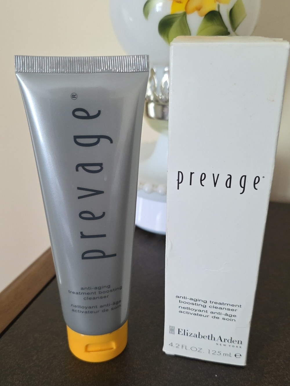 Elizabeth Arden Prevage Cleanser Gray with Yellow Cap